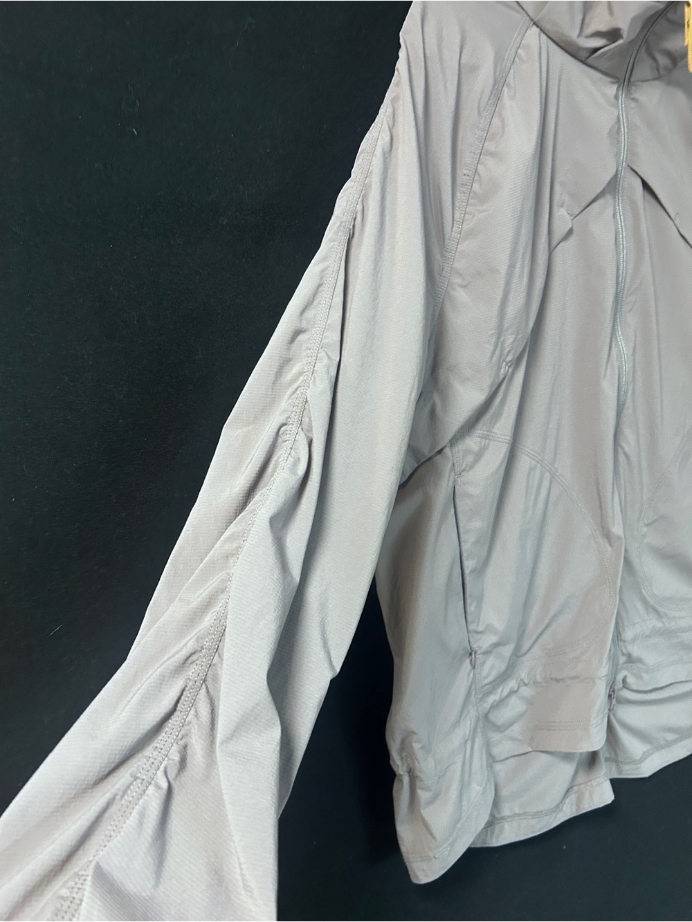 Indyeva Light Gray Hooded Jacket with Mustard Leather Pull - Picture 6 of 12